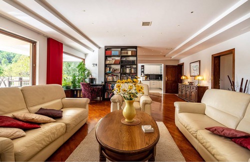 Kremena House | 480 m² House ∙ 4 bedrooms ∙ 8 guests