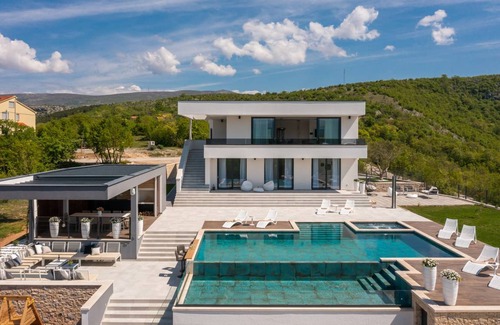 Citluk Villa | 480 m² Villa ∙ 6 bedrooms ∙ 12 guests