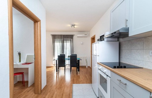 Okrug Gornji Apartment | 50 m² Apartment ∙ 1 bedroom ∙ 4 guests
