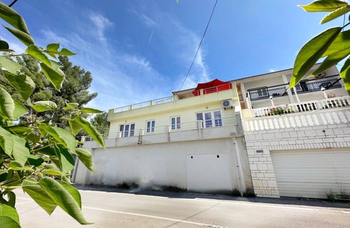Municipality of Trogir Apartment | 50 m² Apartment ∙ 1 bedroom ∙ 4 guests