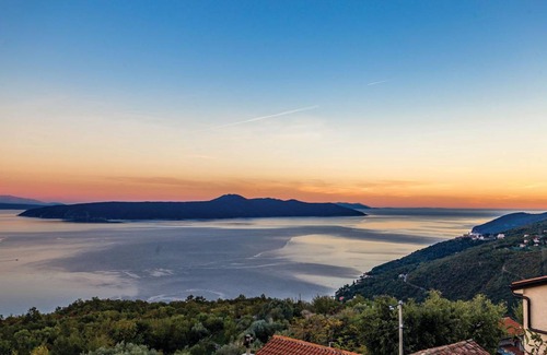 Obrs House | 500 m² House ∙ 5 bedrooms ∙ 12 guests