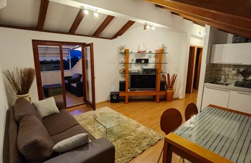 Stari Grad Apartment | 53 m² Apartment ∙ 2 bedrooms ∙ 4 guests