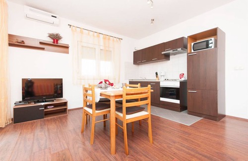 Sukosan Apartment | 55 m² Apartment ∙ 1 bedroom ∙ 4 guests