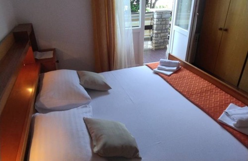 Pag Apartment | 55 m² Apartment ∙ 2 bedrooms ∙ 4 guests