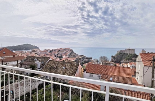 Pile Apartment | 56 m² Apartment ∙ 1 bedroom ∙ 2 guests
