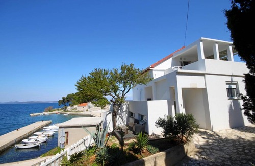 Savar House | 60 m² House ∙ 2 bedrooms ∙ 5 guests