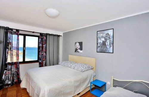 Savar House | 60 m² House ∙ 2 bedrooms ∙ 5 guests
