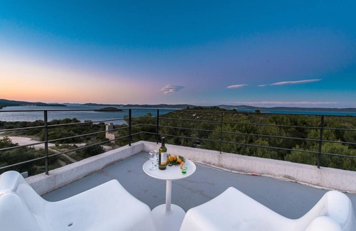 Dragove House | 61 m² House ∙ 2 bedrooms ∙ 4 guests