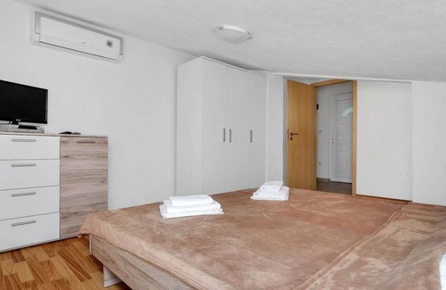 Pokrivenik Apartment | 62 m² Apartment ∙ 2 bedrooms ∙ 4 guests