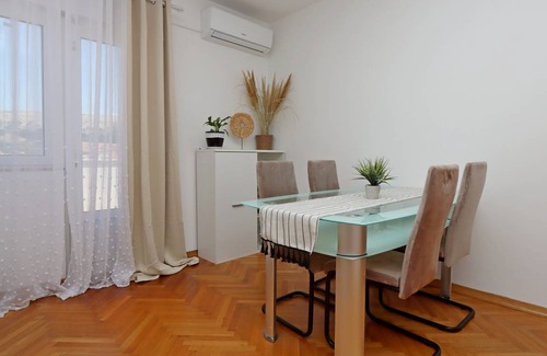 Pag Apartment | 63 m² Apartment ∙ 2 bedrooms ∙ 5 guests