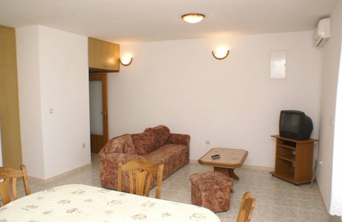 Seget Donji Apartment | 65 m² Apartment ∙ 2 bedrooms ∙ 5 guests