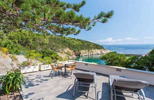 Vrbnik Apartment | 66 m² Apartment ∙ 2 bedrooms ∙ 4 guests