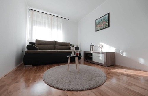 Vrbovec Apartment | 67 m² Apartment ∙ 1 bedroom ∙ 4 guests