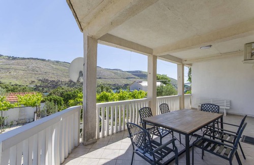 Grebastica Apartment | 68 m² Apartment ∙ 2 bedrooms ∙ 5 guests