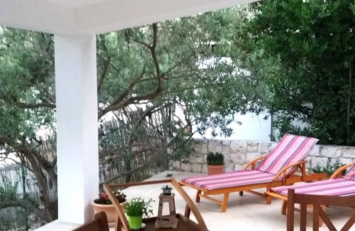 Vinisce House | 70 m² House ∙ 3 bedrooms ∙ 6 guests