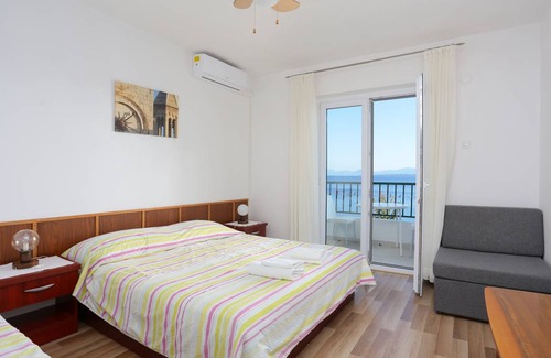 Igrane Apartment | 71 m² Apartment ∙ 3 bedrooms ∙ 7 guests