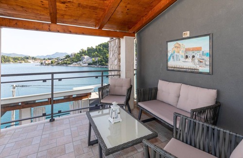 Blace House | 73 m² House ∙ 1 bedroom ∙ 4 guests