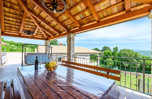 Zminj House | 75 m² House ∙ 2 bedrooms ∙ 6 guests