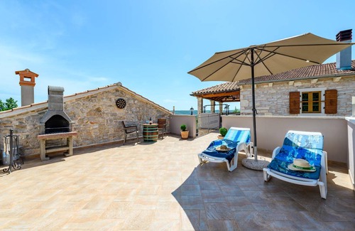 Zminj House | 75 m² House ∙ 2 bedrooms ∙ 6 guests