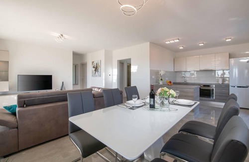 Prhati House | 75 m² House ∙ 2 bedrooms ∙ 5 guests