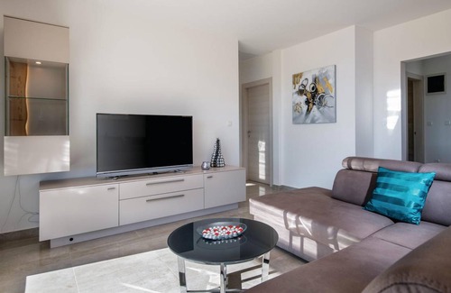 Prhati House | 75 m² House ∙ 2 bedrooms ∙ 5 guests