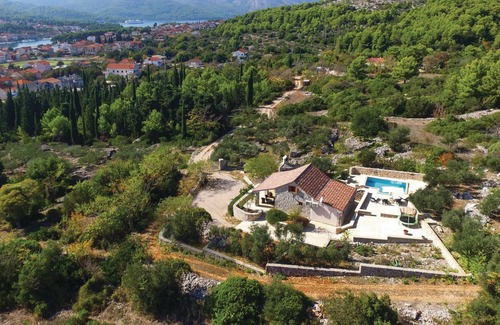 Stari Grad House | 77 m² House ∙ 1 bedroom ∙ 4 guests