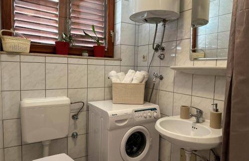 Vrpolje Apartment | 78 m² Apartment ∙ 2 bedrooms ∙ 4 guests