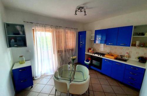 Obrovac Apartment | 80 m² Apartment ∙ 2 bedrooms ∙ 7 guests