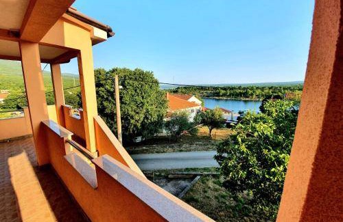 Obrovac Apartment | 80 m² Apartment ∙ 2 bedrooms ∙ 7 guests