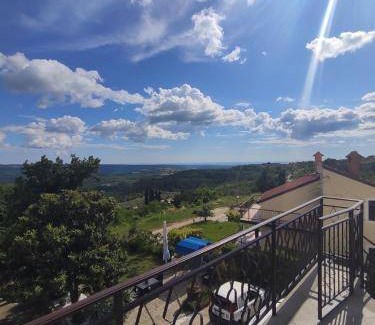 Groznjan Apartment | 80 m² Apartment ∙ 2 bedrooms ∙ 5 guests