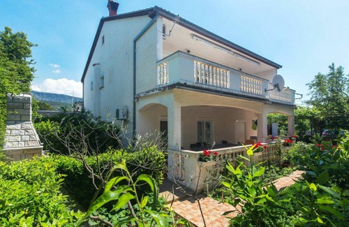 Jadranovo Apartment | 80 m² Apartment ∙ 2 bedrooms ∙ 6 guests