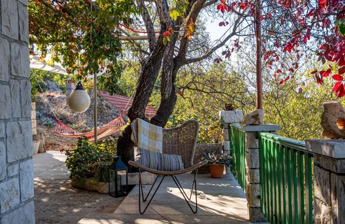 Pupnat House | 80 m² House ∙ 2 bedrooms ∙ 4 guests