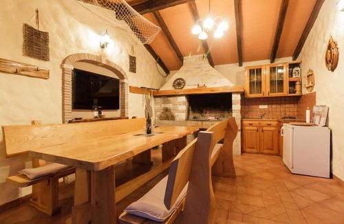 Kastel House | 80 m² House ∙ 3 bedrooms ∙ 4 guests