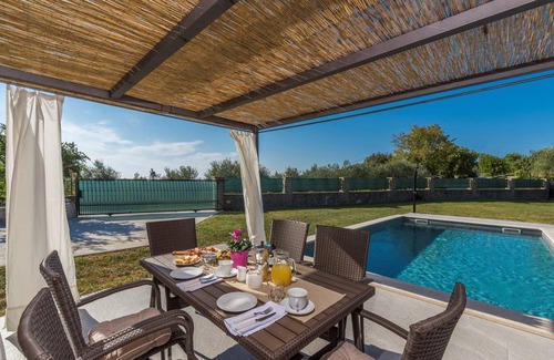 Groznjan House | 82 m² House ∙ 2 bedrooms ∙ 6 guests