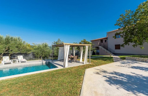 Groznjan House | 82 m² House ∙ 2 bedrooms ∙ 6 guests