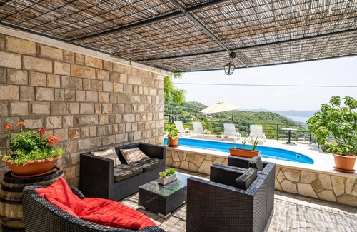 Dubrovacko Primorje House | 83 m² Maisonette ∙ 3 bedrooms ∙ 6 guests