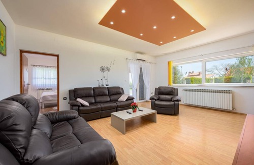 Topid House | 87 m² Maisonette ∙ 2 bedrooms ∙ 5 guests