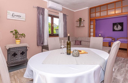Raslina Apartment | 90 m² Apartment ∙ 3 bedrooms ∙ 6 guests