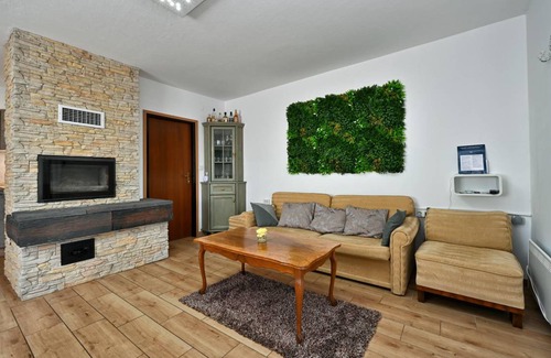 Sveti Ivan Zelina House | 90 m² House ∙ 2 bedrooms ∙ 6 guests