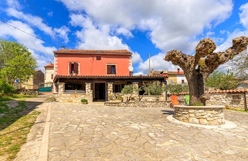 Kruncici House | 90 m² House ∙ 2 bedrooms ∙ 4 guests