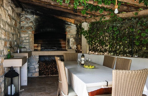 Dol House | 90 m² House ∙ 2 bedrooms ∙ 6 guests