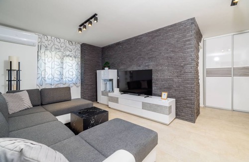Rab Apartment | 91 m² Apartment ∙ 2 bedrooms ∙ 6 guests