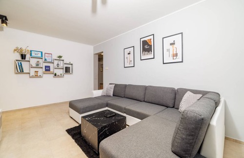 Rab Apartment | 91 m² Apartment ∙ 2 bedrooms ∙ 6 guests