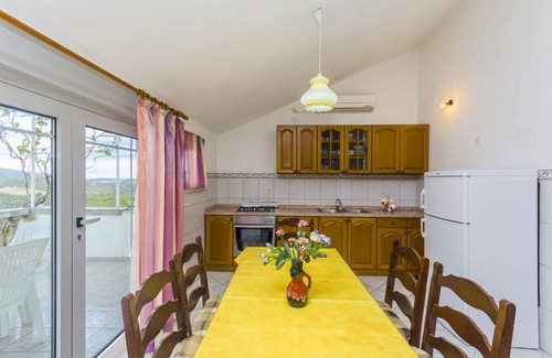 Grebastica Apartment | 95 m² Apartment ∙ 3 bedrooms ∙ 6 guests