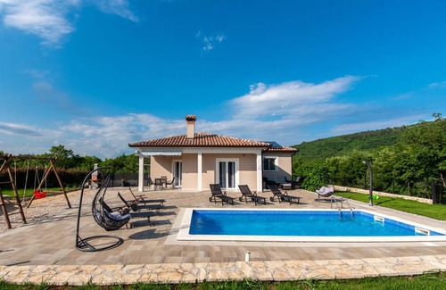 Brgod House | 97 m² House ∙ 3 bedrooms ∙ 8 guests