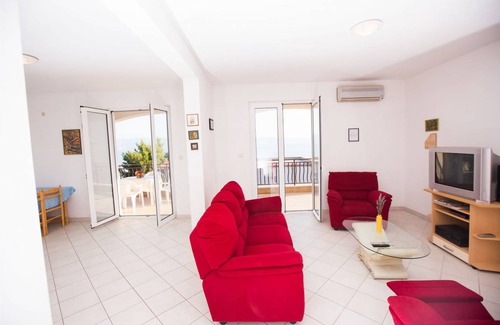 Jesenice Apartment | 98 m² Apartment ∙ 3 bedrooms ∙ 8 guests