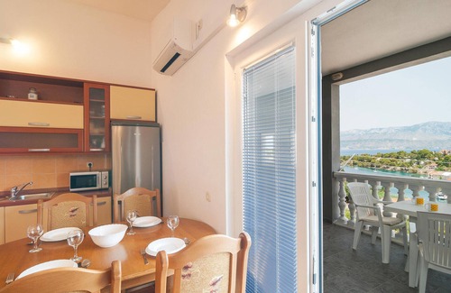 Splitska Apartment | Amazing apartment in Supetar-Splitska