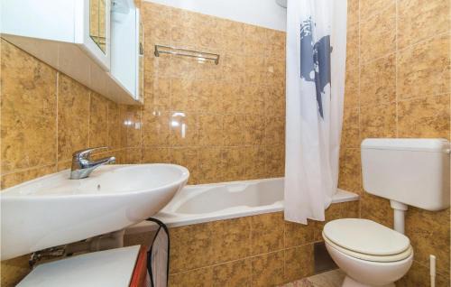 Rudine Apartment | Amazing Apartment In Kastel Novi