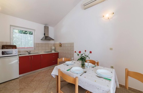 Banjole Apartment | Amazing apartment in Pula with kitchen
