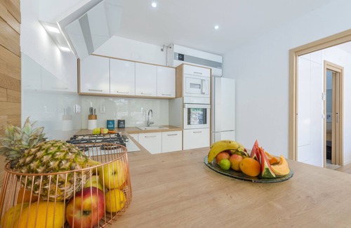 Podimoc House | Amazing Family SeaFront House with Private Pool and Beach